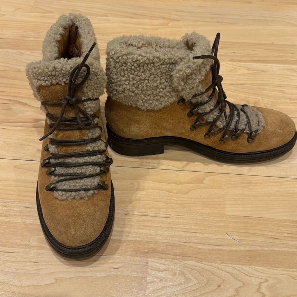 Real shearling and suede boots